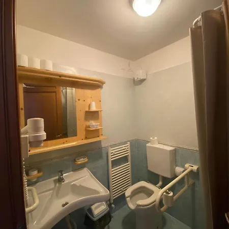 Hotel Aplis 3*