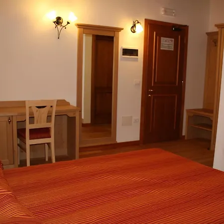 Hotel Aplis 3*