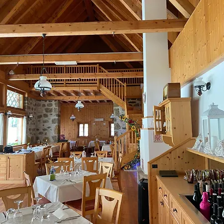 Aplis Hotel