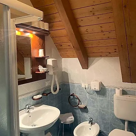 Hotel Aplis 3*