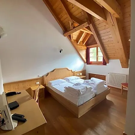 Hotel Aplis 3*