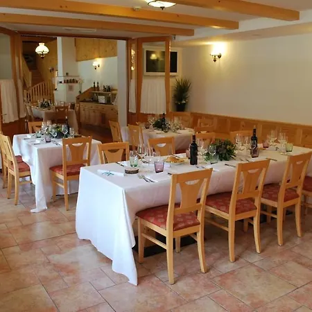 Aplis Hotel