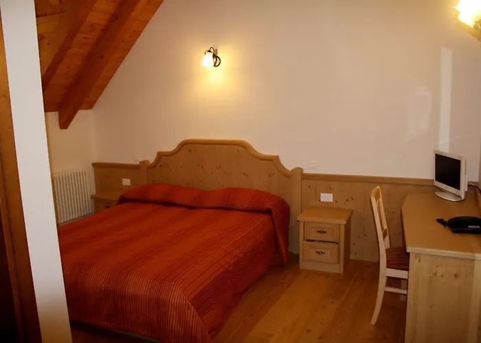 Aplis Szálloda Ovaro